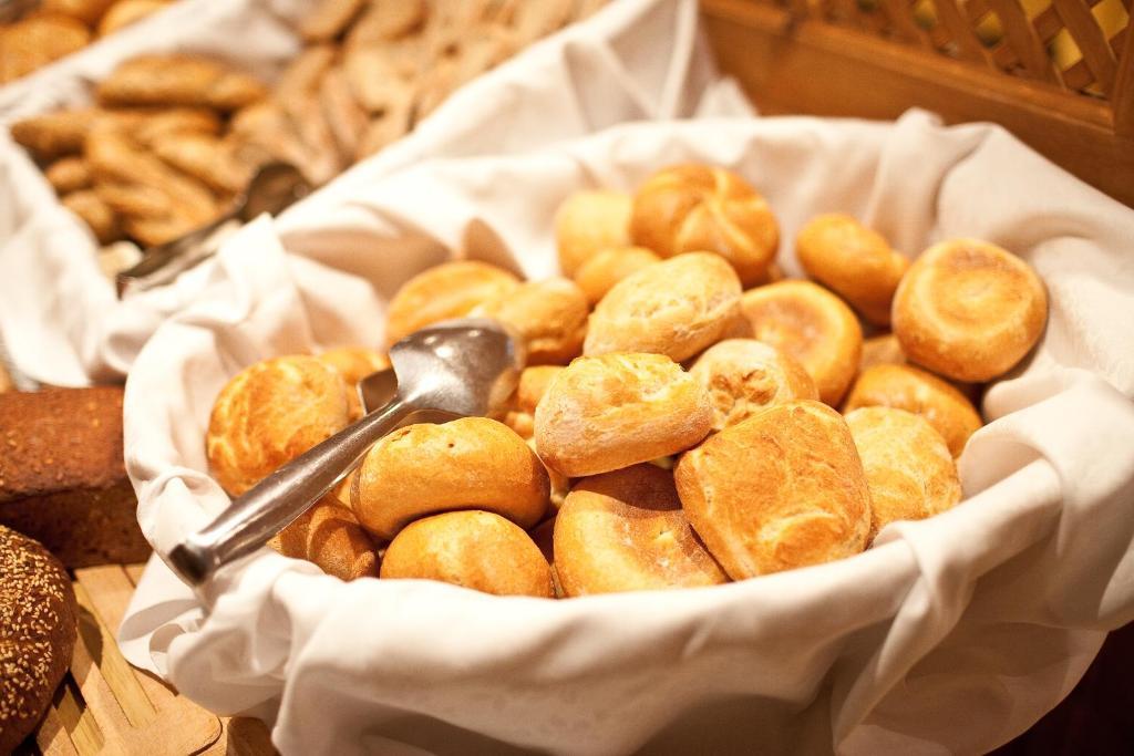Hotel Gruener Baum Bressanone Ngoại thất bức ảnh
